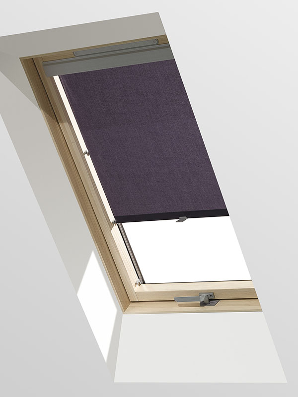 RHR_4312_White_Roof-Window-Blind-Dakea-Multifit-Roller-21